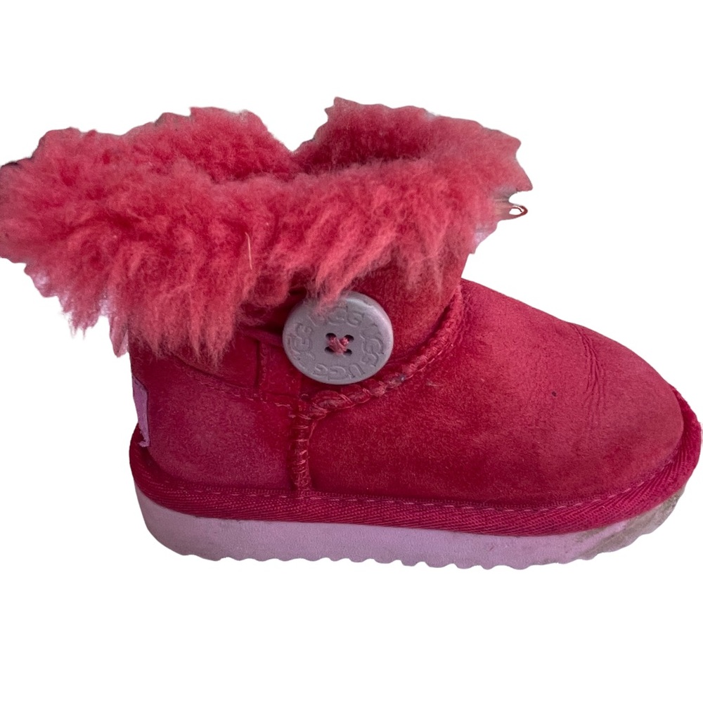 UGG pink Bailey button boots